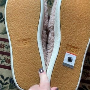 Ugg slip on shoes